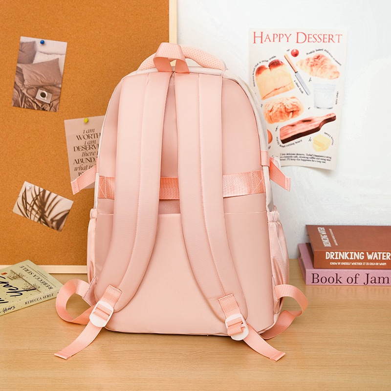 A new high-appeal, fresh and college-style backpack from Korean Instagram, featuring color-blocking and large-capacity backpacks for junior and senior high school students Specification drawing