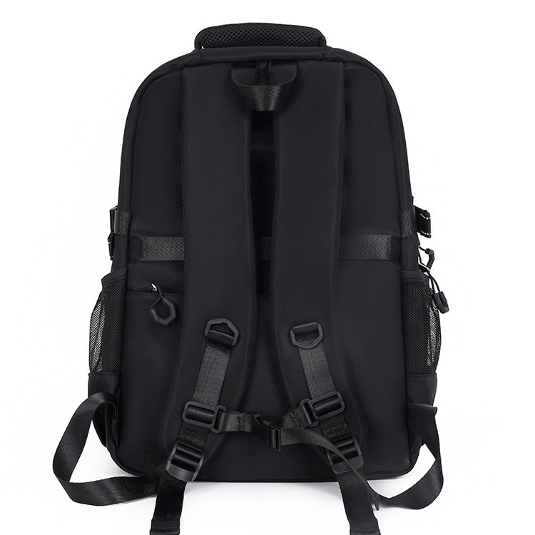The new mountain-style workwear is trendy and cool. Cross-border backpacks for men are simple and sturdy, with multiple compartments and large capacity Specification drawing