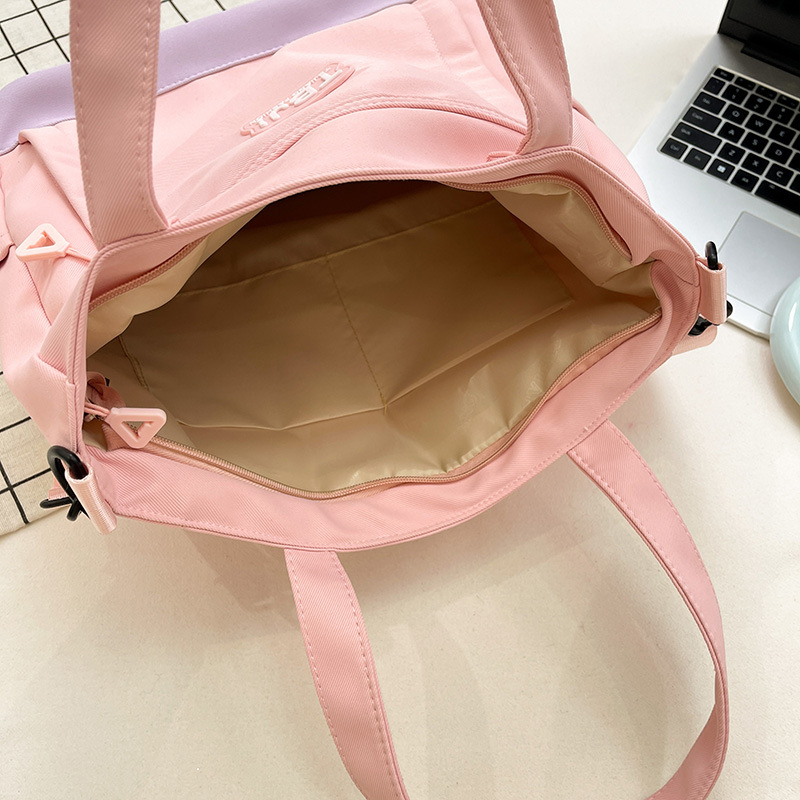 A simple and versatile single-shoulder student class bag for women in the spring of 2025, featuring a fresh and casual style with a large capacity Application Scenario
