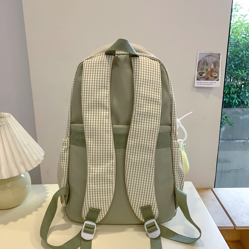 A large-capacity backpack in a pastoral style for girls, a light and refreshing travel backpack, and a forest-themed schoolbag for junior high school girls Specification drawing