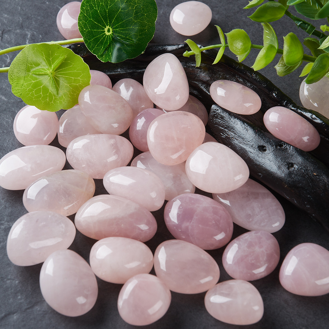 Pink quartz raw stones, crushed stones, pebbles, natural rain flower stones, fish tank decoration, succulent surface, hydroponic pink small pebbles details Picture