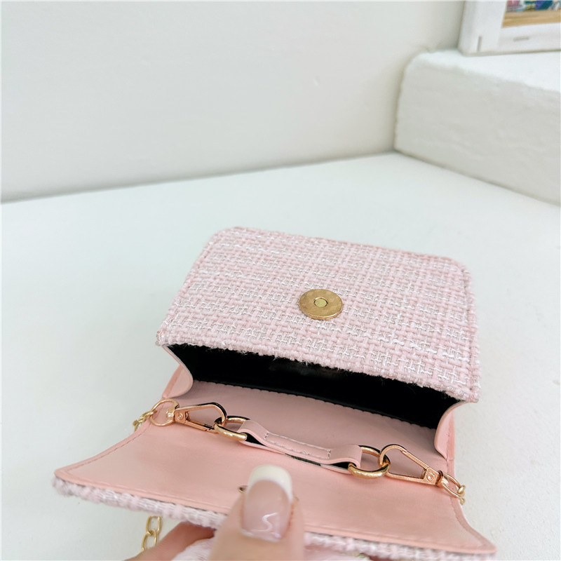 New children's bags, high-end doll princess-style girl handbags, trendy and fashionable girl coin purses, crossbody bags Application Scenario