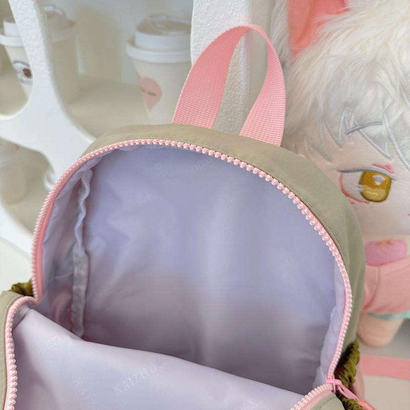 A new 2025 summer schoolschool-style, fresh and cute backpack for young girls with a high level of appearance on Japanese Instagram Application Scenario