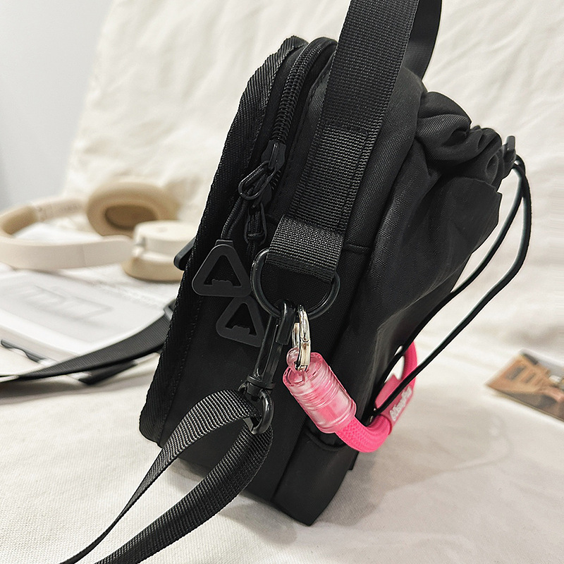 New high-appeartion-level outdoor mountaineering multi-purpose crossbody water bottle bag, women's cycling, leisure walking and lightweight mobile phone bag Application Scenario
