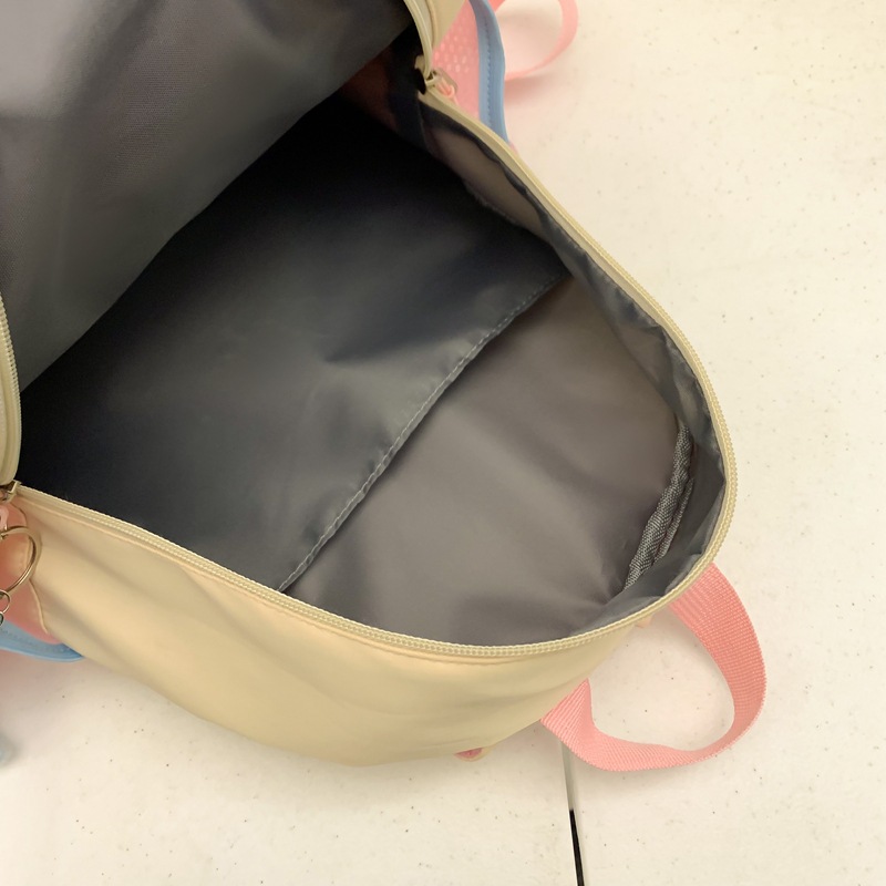 2025 New high-appearance-level shopping mini backpack, Korean-style cute mini schoolbag, versatile schoolbag for kindergarten spring outing Application Scenario