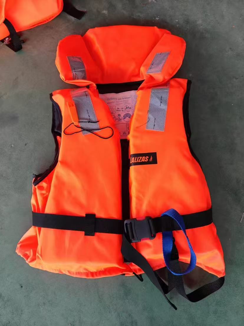 Wholesale life jackets for adults, professional with high buoyancy, light and portable for Marine use, fishing, and children's survival vests Application Scenario
