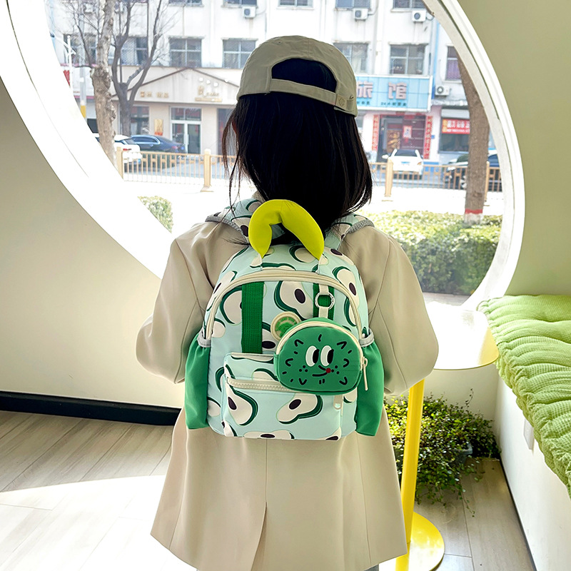 2025 New style children's schoolbag: Korean-style boys' color-blocking and color-blocking backpack for going out, for girls in the middle and small classes of kindergarten full figure