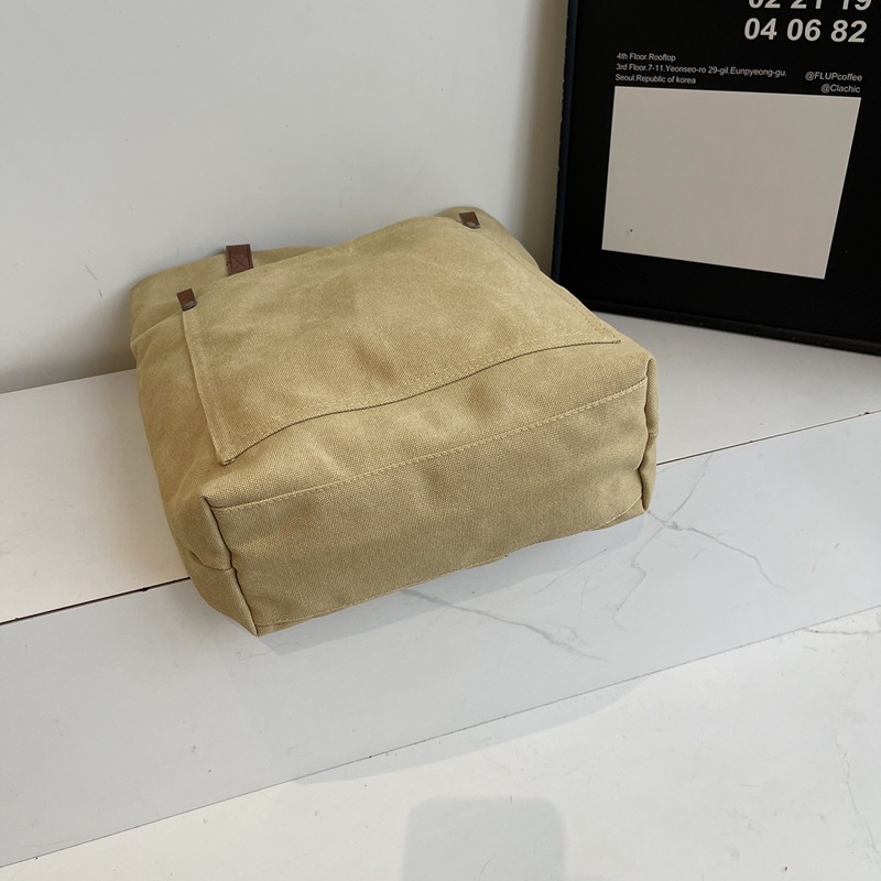 Canvas bag, women's single-shoulder crossbody bag, large-capacity Korean commuter bag, handbag, men's simple and versatile Japanese tote bag Application Scenario