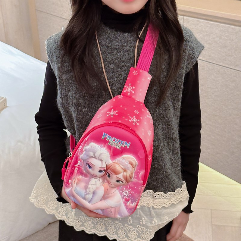 The 2025 new children's bag features a cute and cartoonish hard shell. It's a sweet girl's chest bag and a princess's single-shoulder coin purse Application Scenario