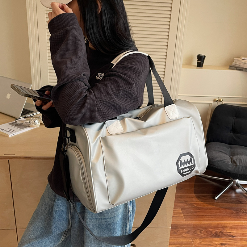 Large-capacity hand-held travel bag for women, 2025 new Korean version, casual, simple, lightweight, fashionable and versatile crossbody bag for commuting details Picture