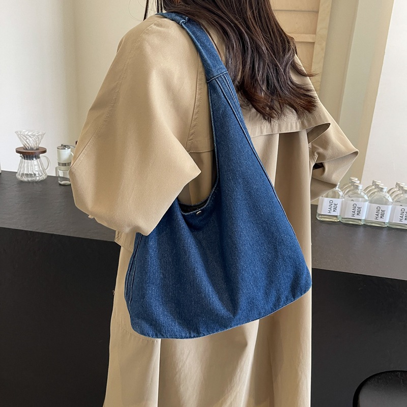 Denim bag for women's Summer 2024 new laid-back style work and commuting single-shoulder bag, simple and versatile casual tote bag details Picture