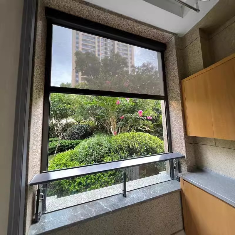 Intelligent electric windproof roller blinds, sunshades, mosquito-proof partitions, indoor balconies, outdoor pavilions and sunshades from the original manufacturer Application Scenario