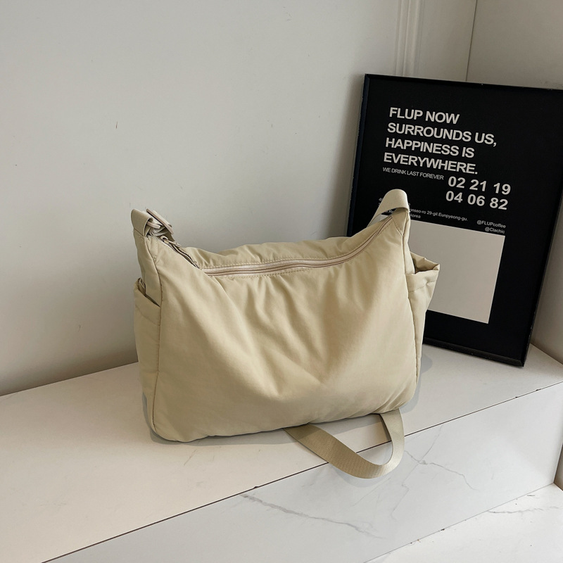 Canvas bag for women, large capacity 2024 new autumn and winter versatile casual crossbody bag, simple and fashionable commuter tote bag Specification drawing