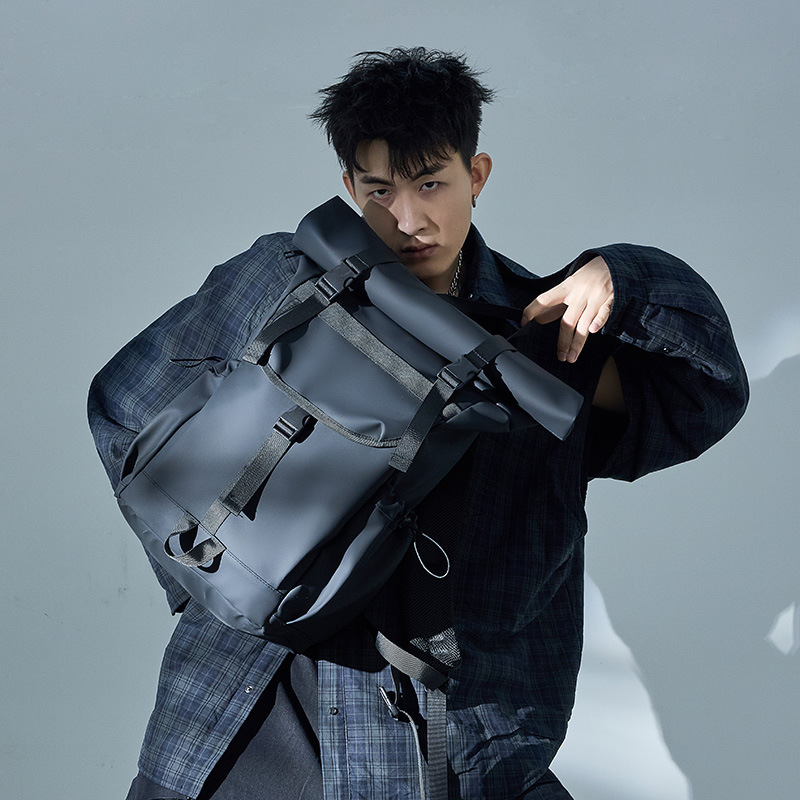 New rolled-up men's backpack with a large capacity, high-end and trendy look, and women's travel backpack details Picture