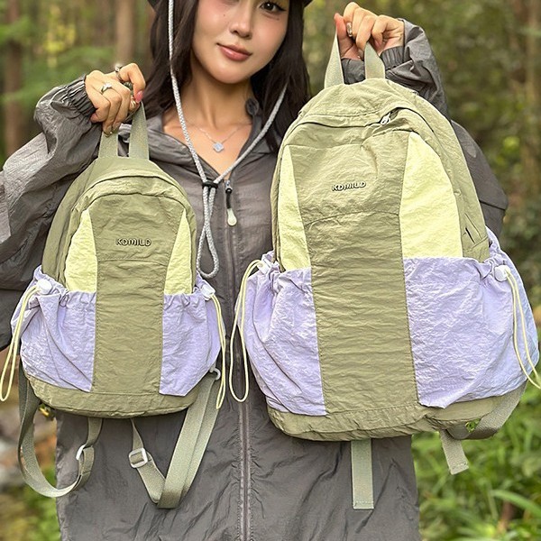 A new high-look, fresh and sweet, color-blocking and patchwork backpack for women's lightweight travel and mountaineering details Picture