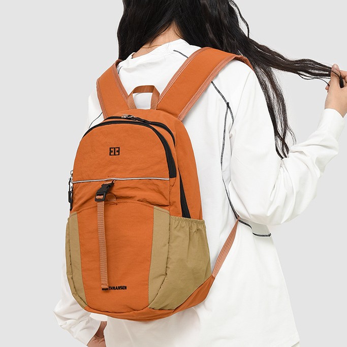 2025 New outdoor backpack for mountain climbing and hiking, ultra-light and portable, ultra-thin folding summer hiking backpack full figure