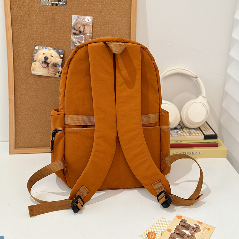 Spring new casual backpack for women, simple and lightweight commuting travel backpack, large-capacity schoolbag for junior and senior high school students Specification drawing