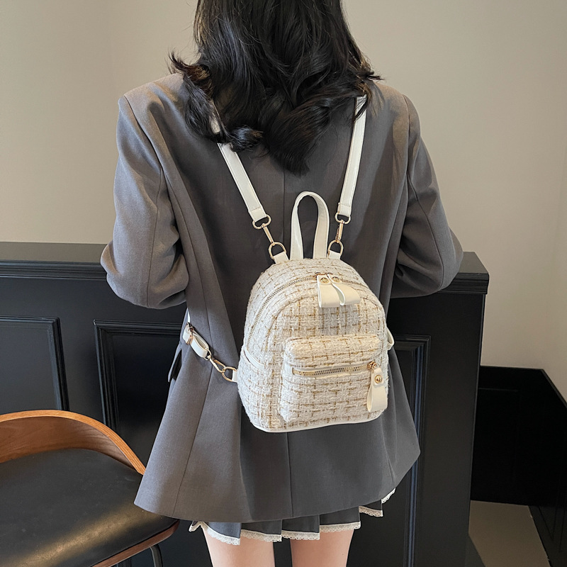 New 2025 stylish, large-capacity, versatile mini backpack, high-end and stylish Korean-style schoolbag, travel fragrance backpack full figure