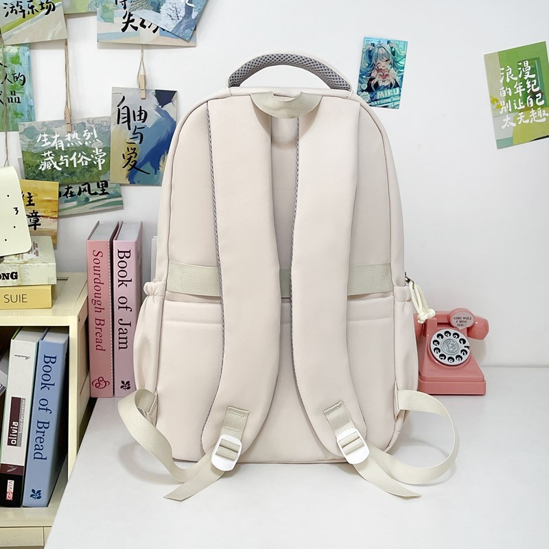 A new high aesthetic level, sweet and cute schoolbag with a college style, a casual, simple, lightweight and versatile backpack for junior and senior high school students Specification drawing