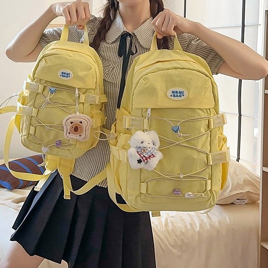 A new high-appearance-level, fresh and sweet 2D girl backpack from Japanese Instagram, a large-capacity backpack for junior and senior high school students full figure