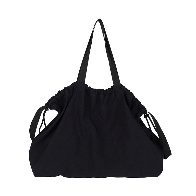 Japanese-style large-capacity single-shoulder bag, fashionable and lightweight tote bag, drawstring laid-back style pleated crossbody bag, simple and casual bag Item Picture