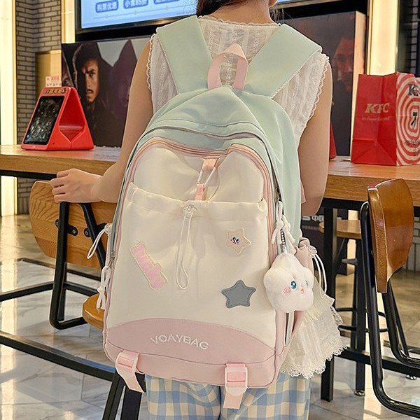 A new high-appeal, niche design with a fresh and contrasting color campus backpack, a lightweight and large-capacity backpack for junior and senior high school students details Picture