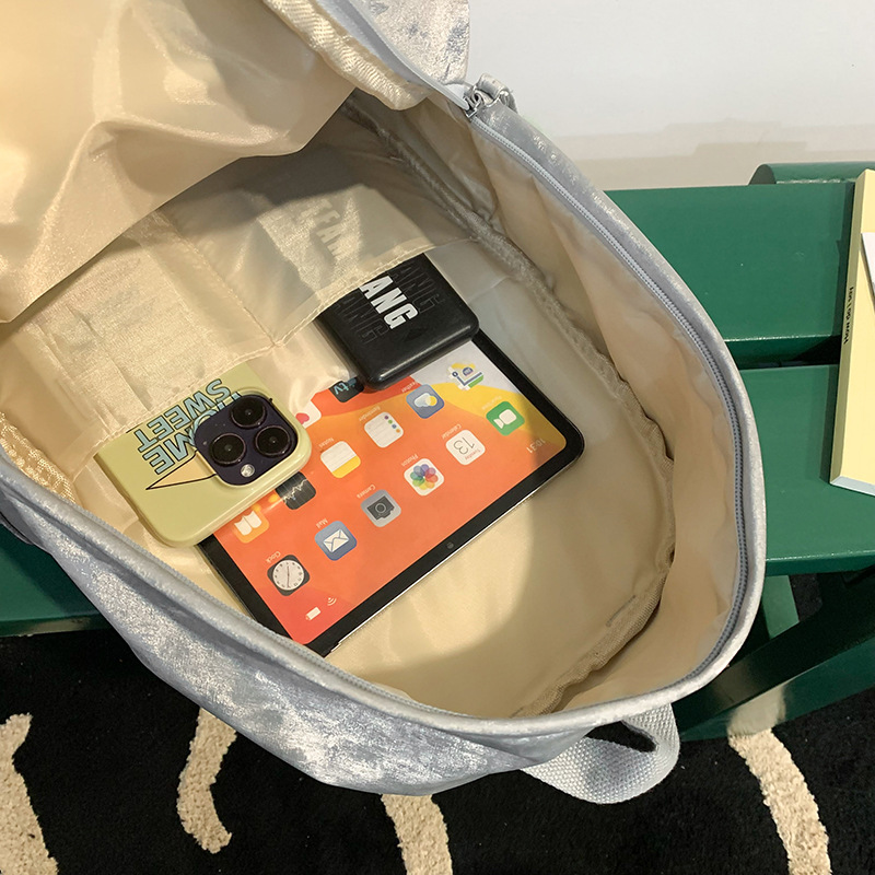 Korean college student ins versatile large-capacity schoolbag, simple and casual new travel backpack, commuting single-shoulder bag Application Scenario