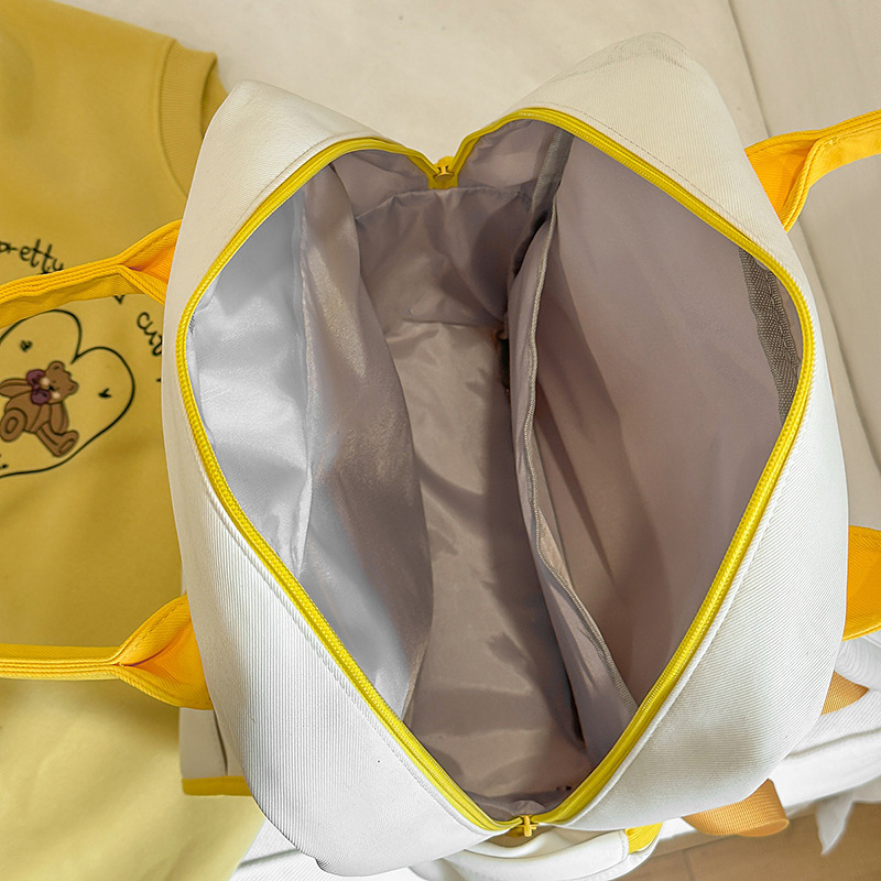 Japanese-style transparent pain bag, large capacity, high appearance level, school-style backpack, versatile hand-held tutorial bag, sweet single-shoulder bag Application Scenario