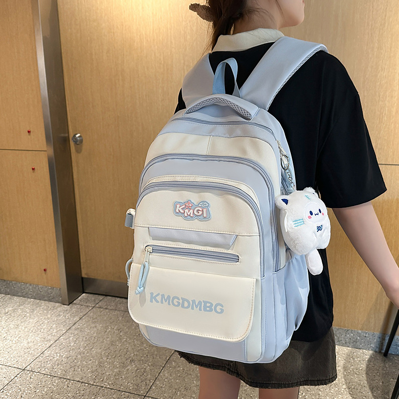New high-appearancelevel color-blocking schoolbag for junior and senior high school girls, casual, simple, lightweight, versatile for commuting, large-capacity backpack full figure