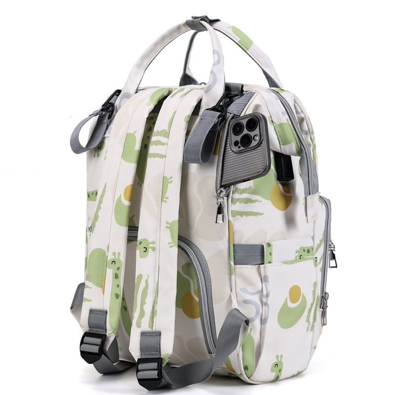 The new mommy bag for foreign trade, a fresh hand-held backpack, has a large capacity and is lightweight for going out. It can be used to hang baby strollers Specification drawing
