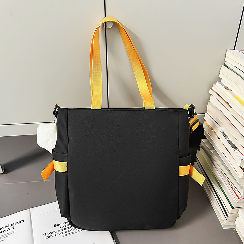 A new Japanese-style ins high-appearance-level Harajuku fresh and sweet letter crossbody bag, a casual, simple and lightweight after-school crossbody bag Specification drawing