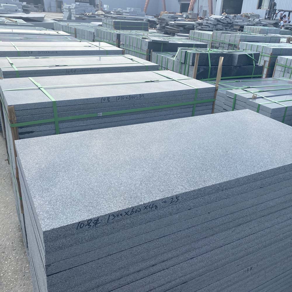 Supplying sesame black granite flamed slabs, old mine g654, Zhangqiu black floor paving stones, Changtai sesame black square slabs Application Scenario
