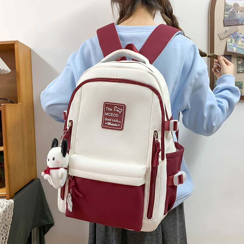 Schoolbag for boys, a multi-layered and large-capacity outdoor backpack for junior high school students in 2024 full figure