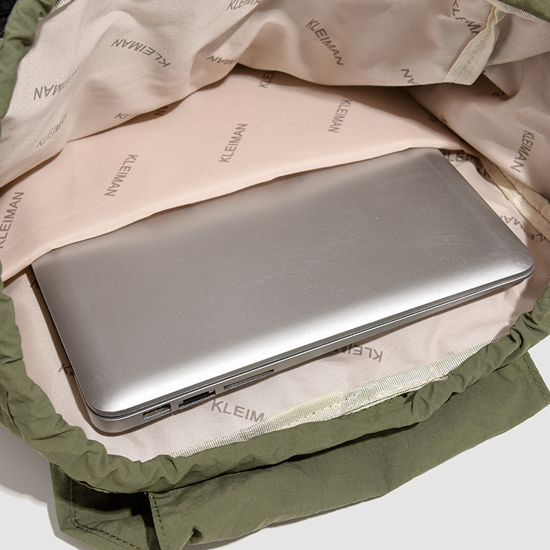 The new forest-themed ins high-appearance-level fresh and sweet backpack for women is a solid color, simple and lightweight travel bag with large capacity Application Scenario