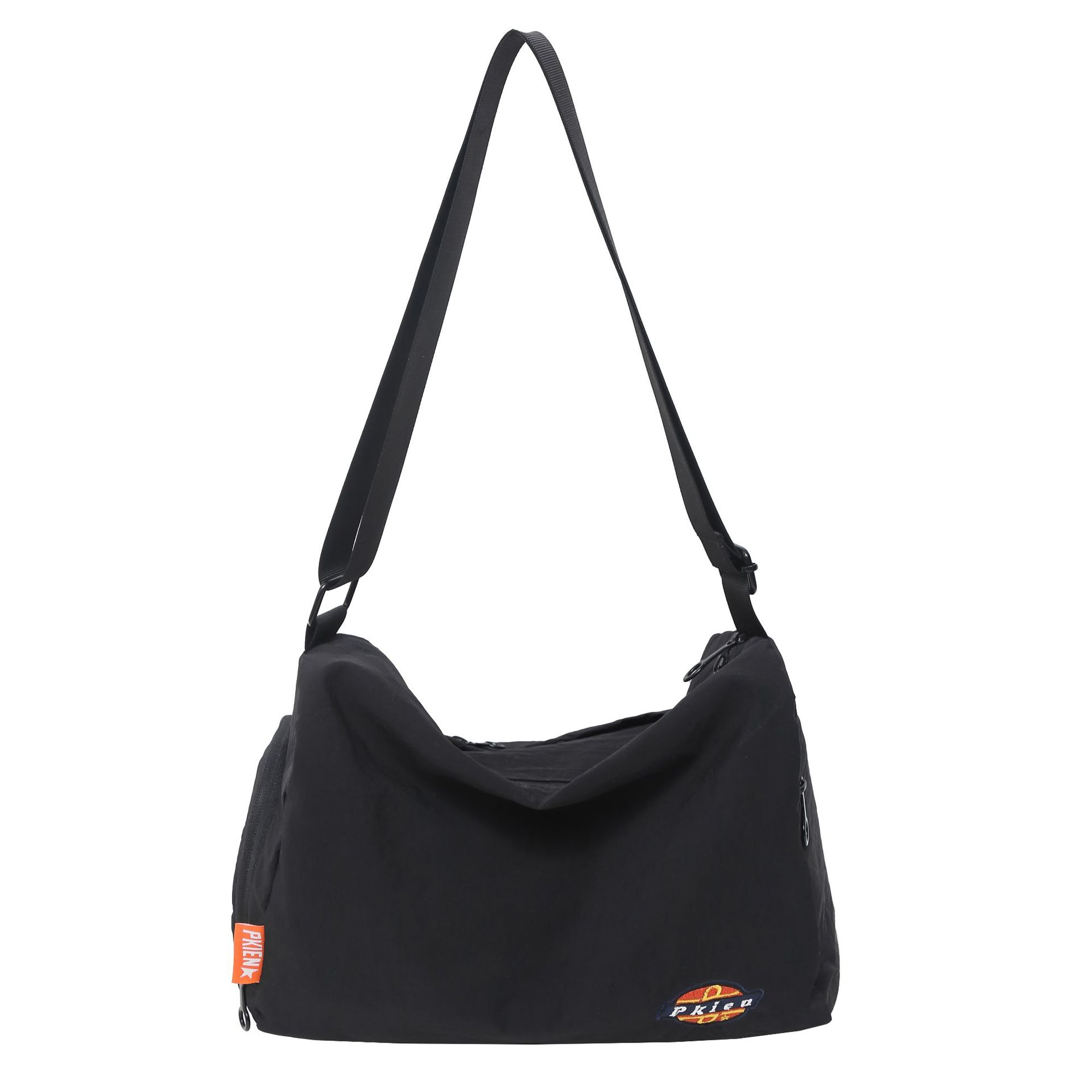A new minimalist crossbody bag from Japanese and Korean Instagram for men in summer, a lightweight single-shoulder bag for traveling and a daily commuter messenger bag Item Picture