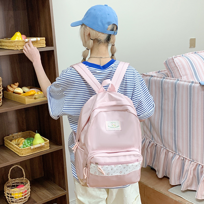 The 2025 new forest-themed high-appearance-level large-capacity backpack is fresh, sweet and versatile. It is a casual outdoor spring outing bag full figure