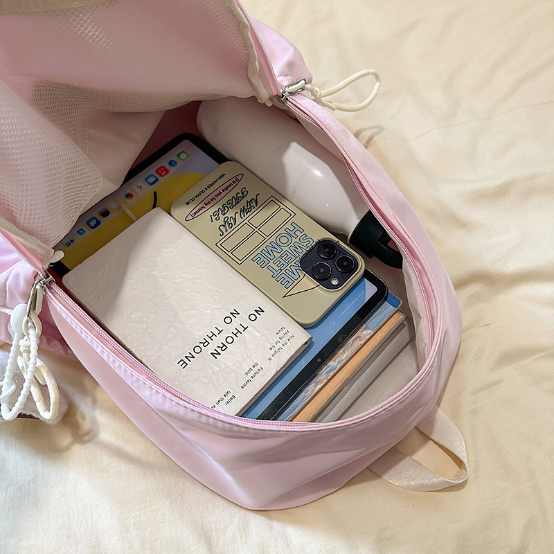 A new high-appearance-level Korean style ins high-appearance-level cream-colored fresh and sweet backpack, a lightweight backpack for junior and senior high school students Application Scenario