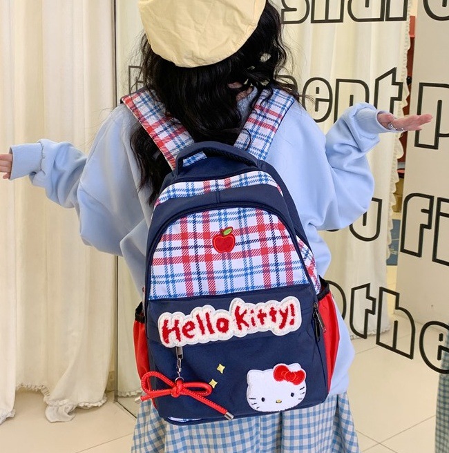 American checkered schoolbag for female college students, a niche design backpack with high appearance level, cute and versatile, fashionable girls' backpack full figure