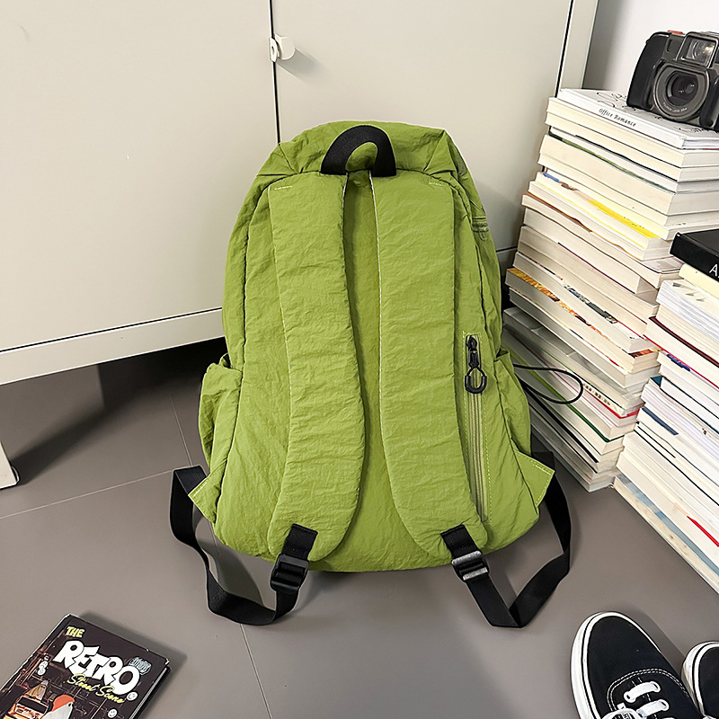 A new high-appearance-level, fresh and sweet candy-colored backpack from Forest-themed ins, a couple's lightweight travel spring outing backpack Specification drawing