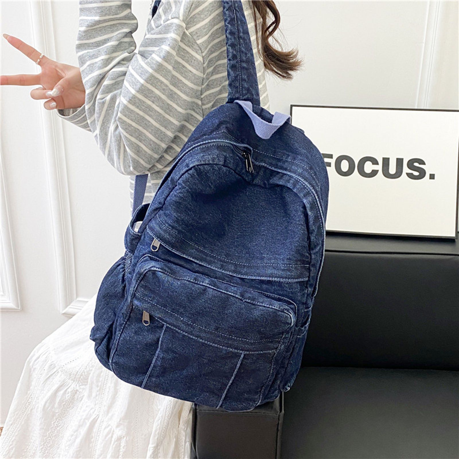 Simple Korean-style casual and laid-back backpack, large-capacity denim backpack, and lightweight schoolbags for high school and college students Application Scenario