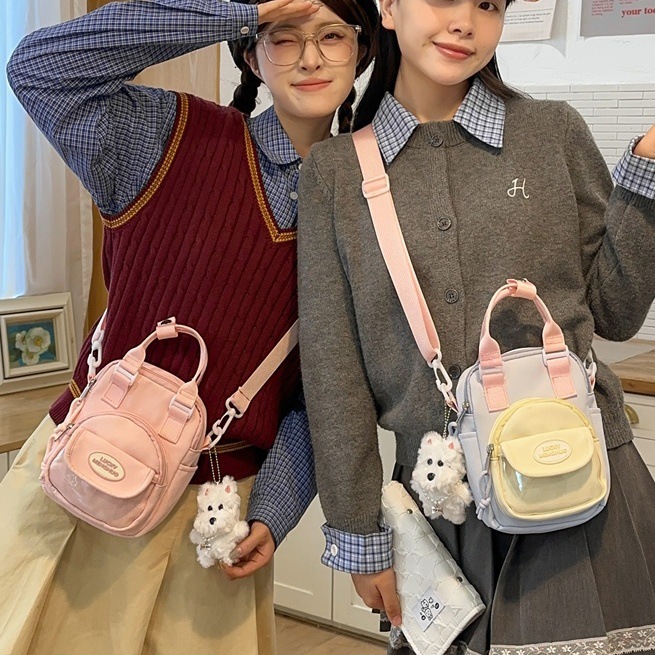 A new Korean student shoulder bag for class in the autumn and winter of 2024, a trendy and cute Instagram bag for girls to go out and shop with their best friends full figure