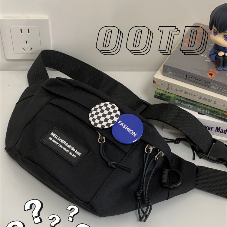 ins Spring Fashion streetwear crossbody bags are versatile for women, sporty and casual, student waist bags, and trendy single-shoulder and chest bags for men Application Scenario