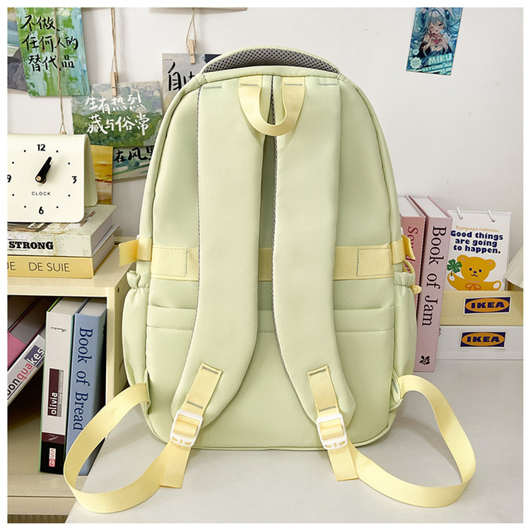 A new high-appearance-level Japanese ins fresh and sweet backpack for junior and senior high school students, featuring a color-matched lightweight and large-capacity backpack Specification drawing