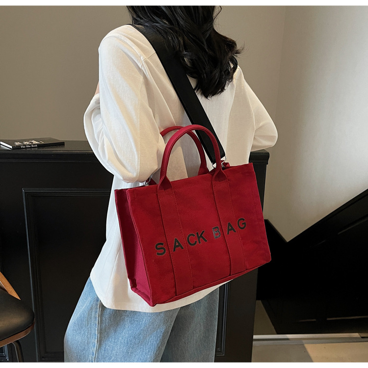 High-end, light luxury, stylish, versatile and simple single-shoulder bag, a niche crossbody bag for commuting, and a trendy tote bag for shopping and traveling details Picture