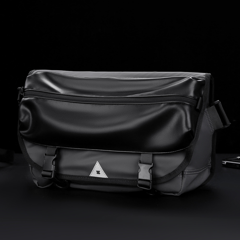 Cross-border men's crossbody bag, new functional style backpack, casual single-shoulder bag, messenger bag, business commuting water-resistant backpack details Picture