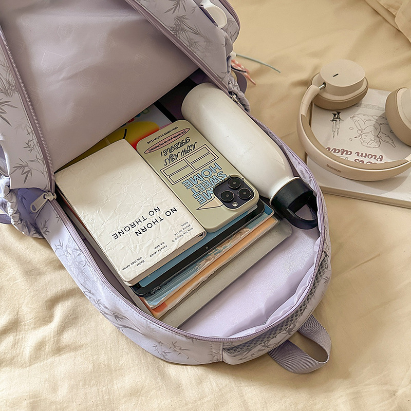 A new high-appearance-level Chinese-style, fresh and sweet bamboo backpack for junior and senior high school students, which is light, simple and has a large capacity Application Scenario