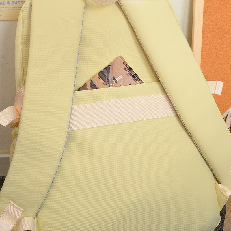 The new forest-themed ins high-appearance-level Harajuku style fresh and sweet backpack is a lightweight and large-capacity backpack for junior and senior high school students Specification drawing