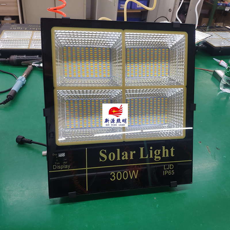 太阳能灯led室外太阳能投光灯100w庭院灯花园家用感应户外照明灯细节图