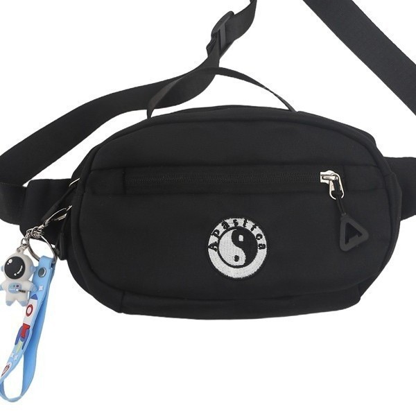 A new Korean version of Instagram, with a high level of appearance, cool and trendy color contrast dopamine crossbody bag, couple outdoor cycling crossbody motorcycle bag Item Picture