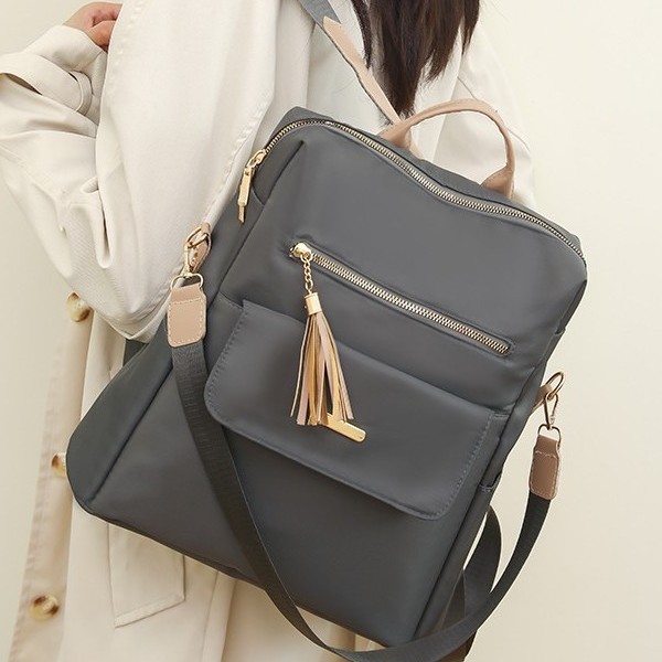 Casual double-shoulder women's fashion 2023 new large-capacity simple travel backpack, dual-purpose single-shoulder women's backpack Application Scenario